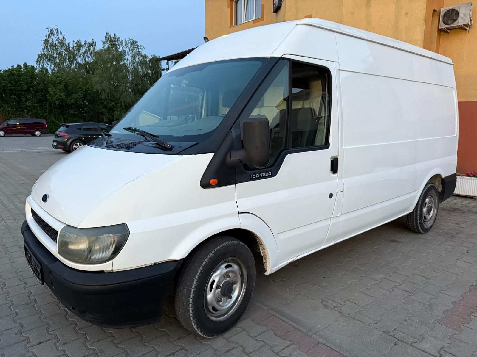 Vând Ford Transit