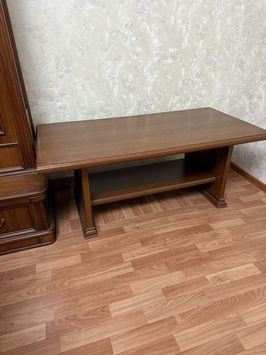 Продам журнальный стол