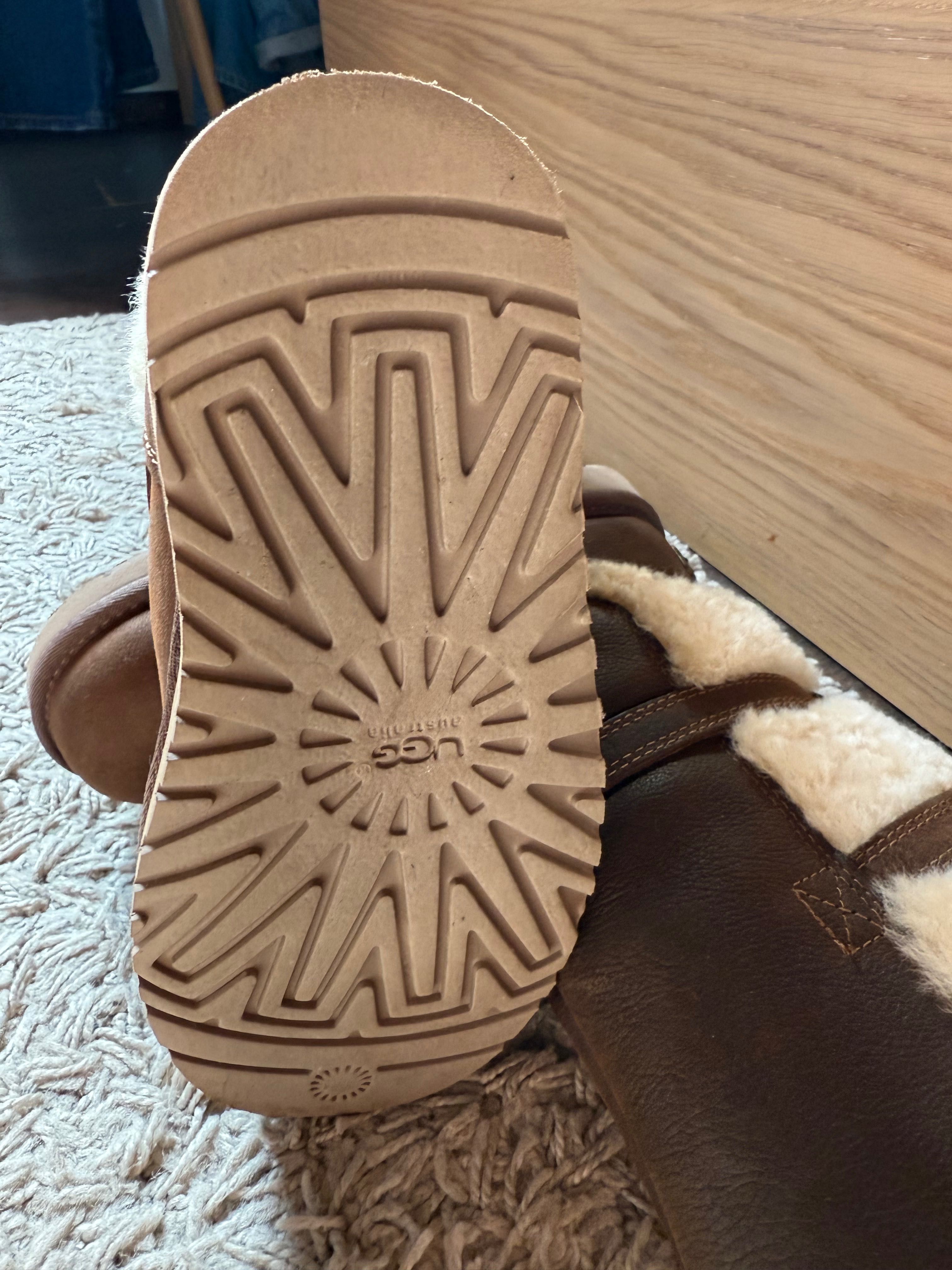 Детски ботуши UGG Australia 30 номер