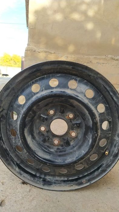 Диск r16  от тайота камри 30