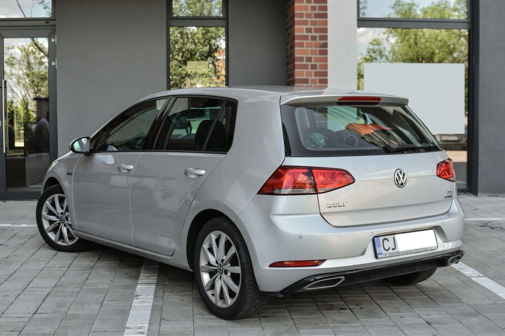 Volkswagen Golf VII 1.6Tdi 110Cp—Lounge-