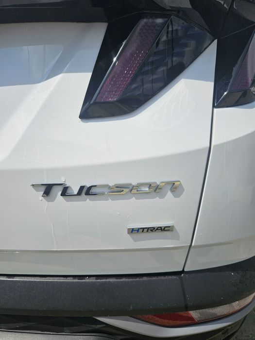 Vând Hyundai Tucson m-hybrid 4x4