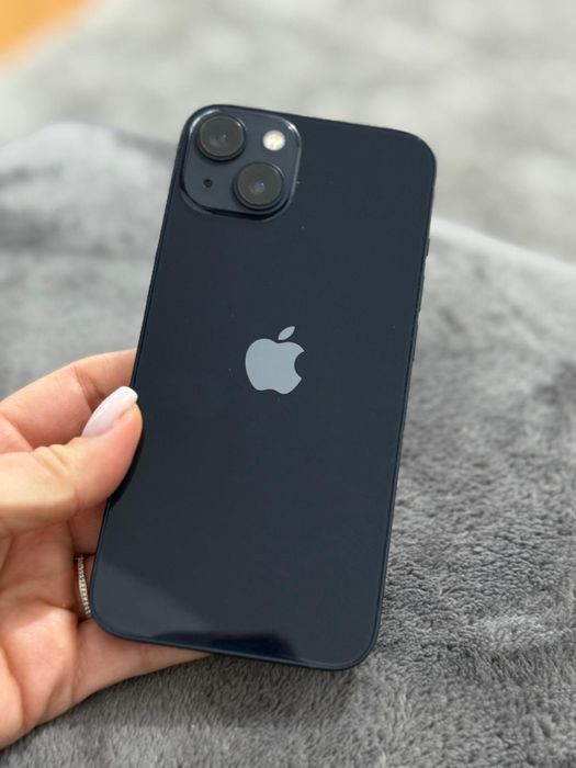 Iphone 13 - Negru Midnight, 128 gb, ca nou.