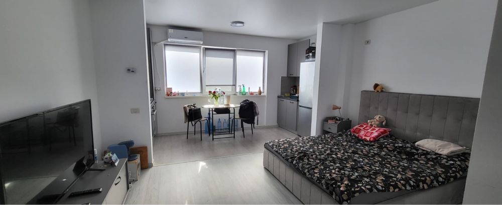 Garsoniera de vanzare polux