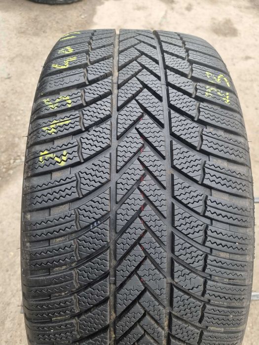 Anvelopa Iarna 245/40 R19 BRIDGESTONE Blizzak LM005 98V