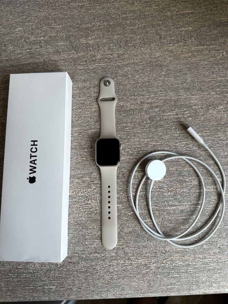 Apple Watch SE GPS + Cellular aluminiu 40 mm (a 2-a generație)