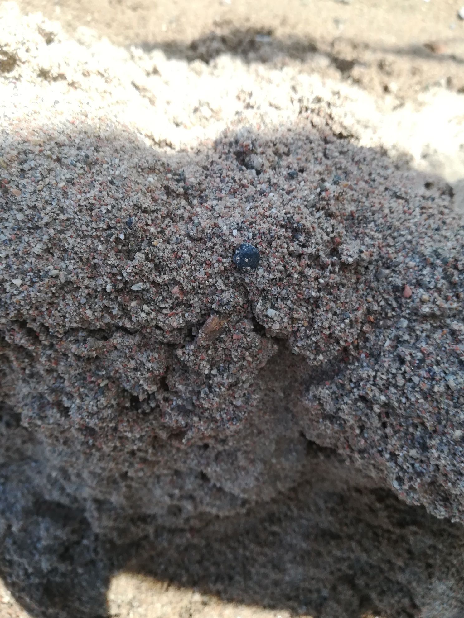 Песок мытый барханный сеянный обогащенный крупный мелкий жуылган кум