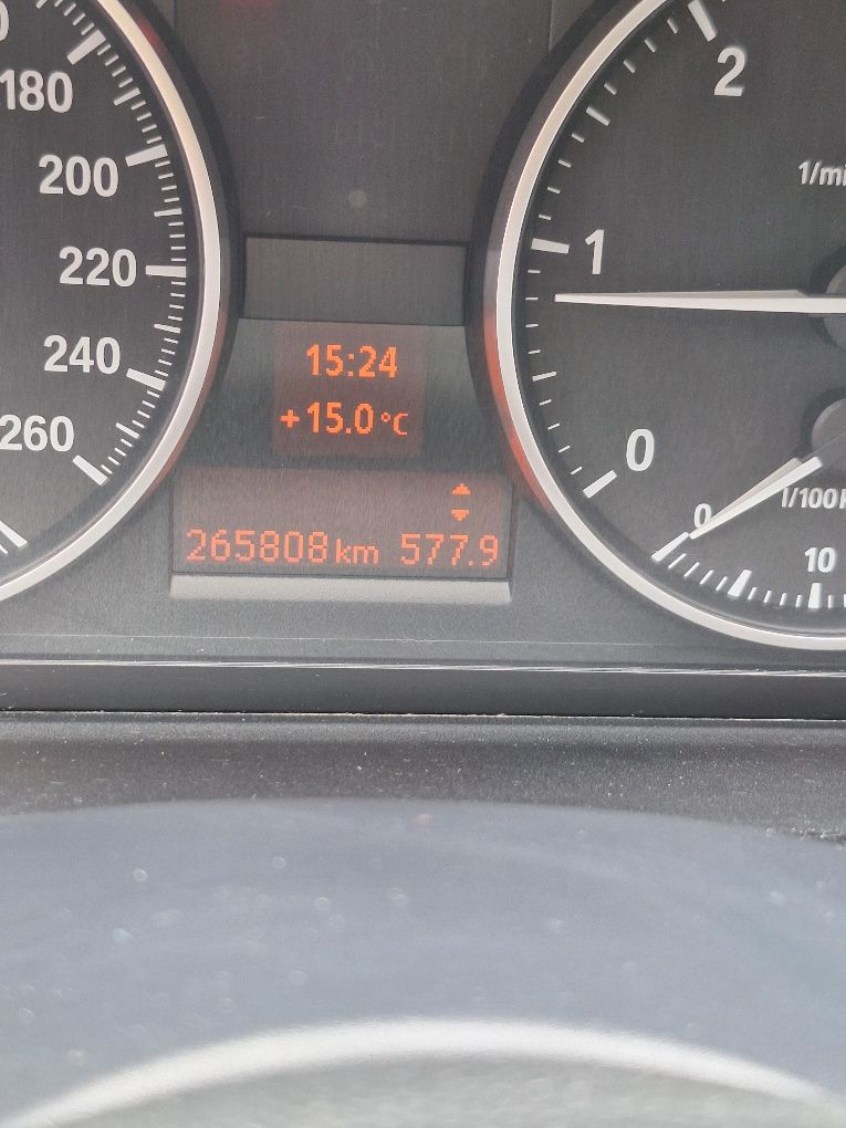 BMW 320 x drive  2.0 d
