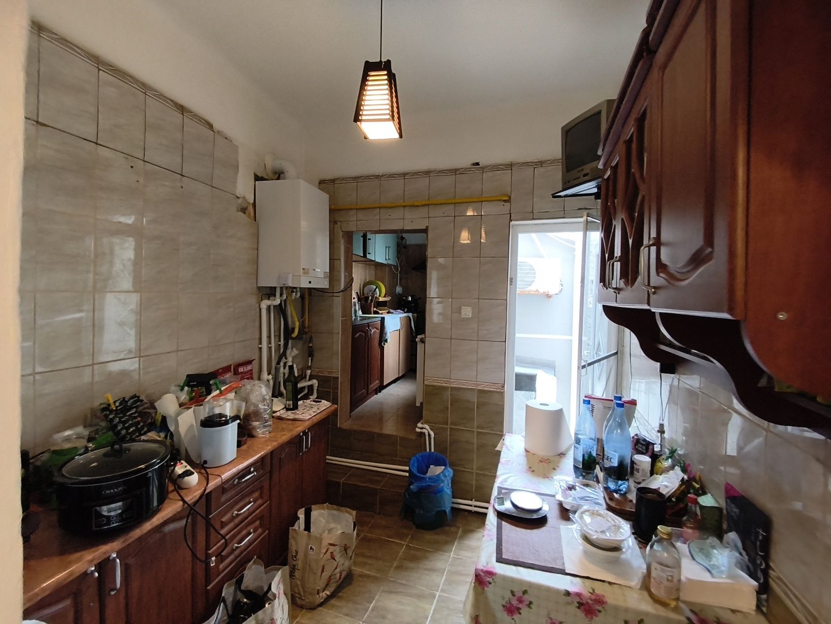 Apartament Capitol-Sala Sporturilor cu 3 camere, et 2/3, centrala gaze
