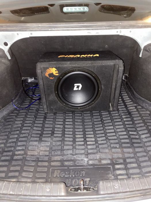 Продается Сабвуфер от DL AUDIO