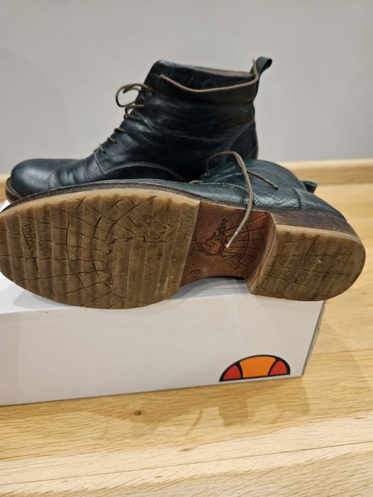 Дамски кожени боти