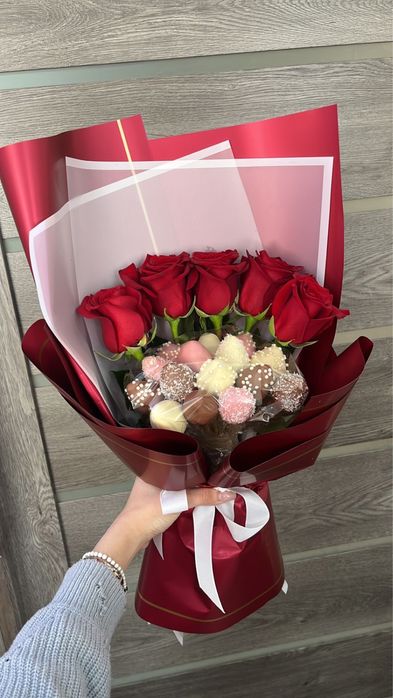 Клубника в шоколаде Алматы доставка есть