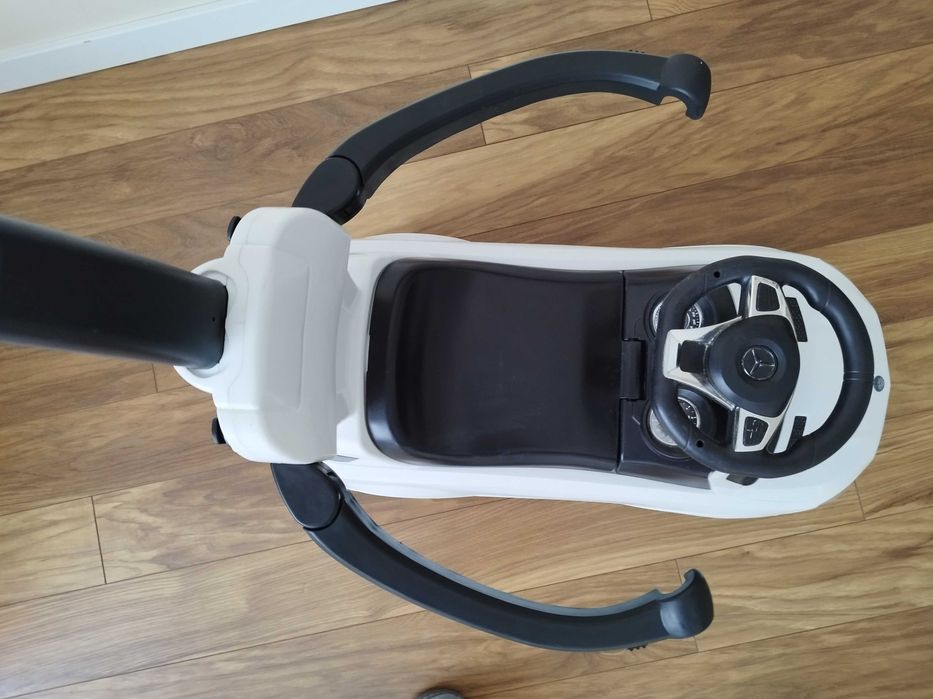 БЯЛ MERCEDES Кола за яздене с дръжка за бутане Mercedes-benz