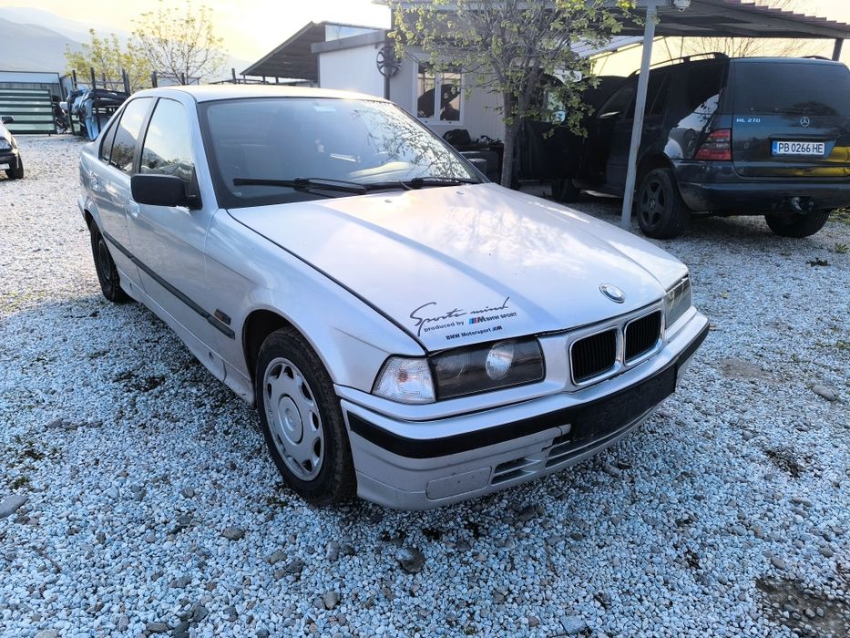 BMW Е36 1.8 на части