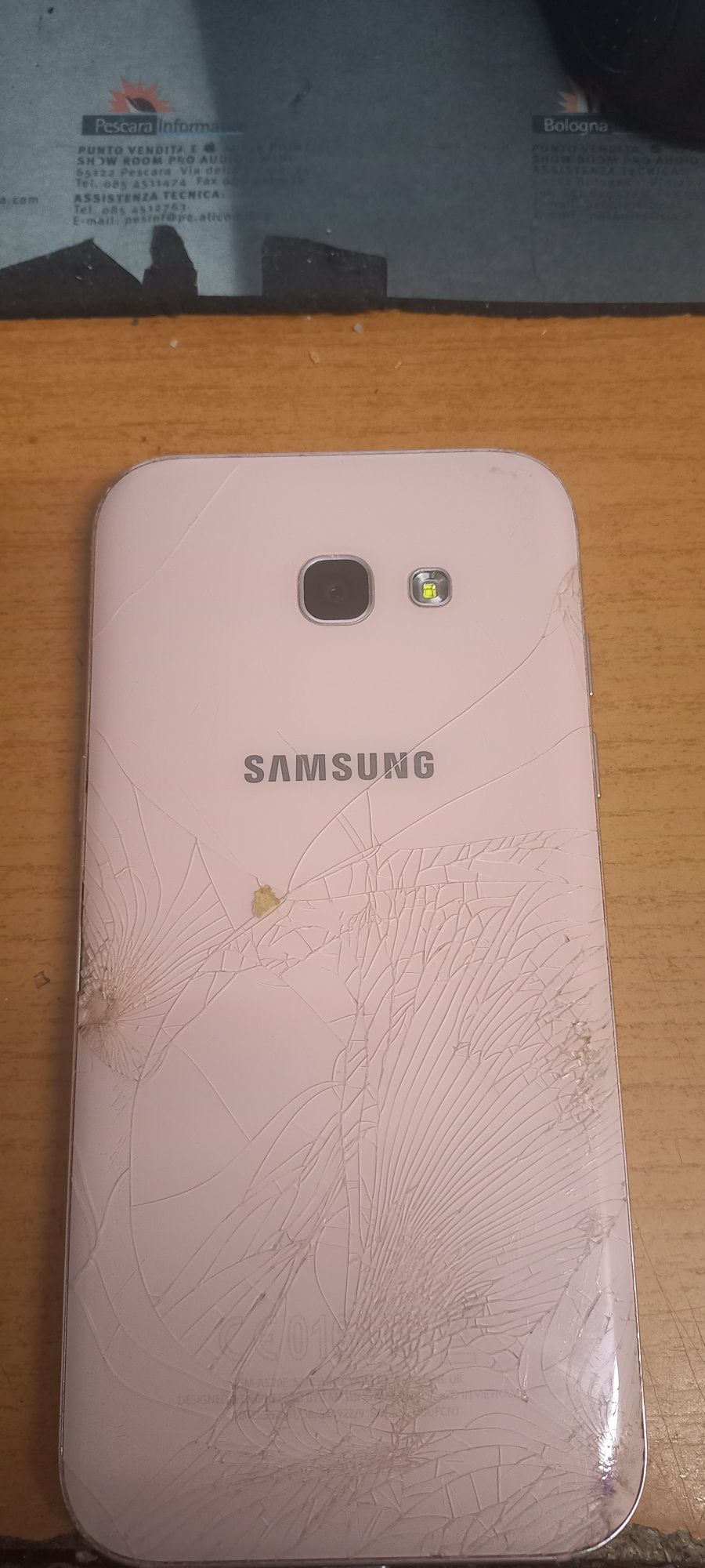 Samsung Galaxy A7 (2017) SM-A 720- за части\Sony Xperia