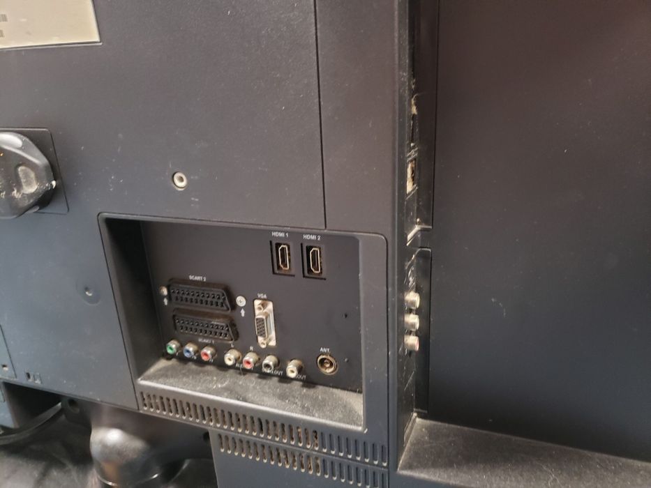 Luxor 32 инча ..