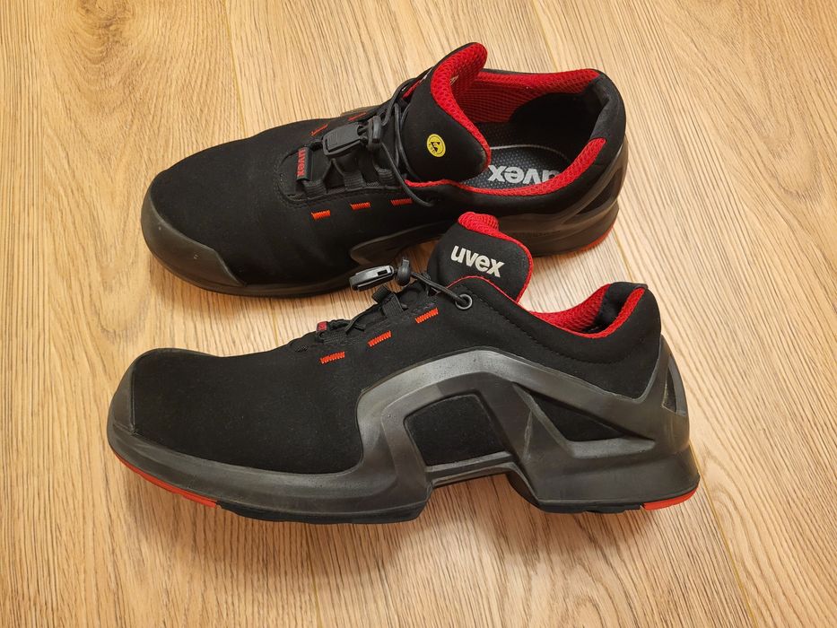 Bocanci Uvex 44 de lucru