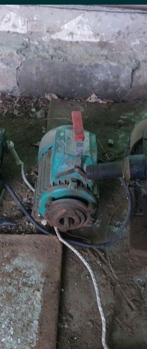 Насос для воды .