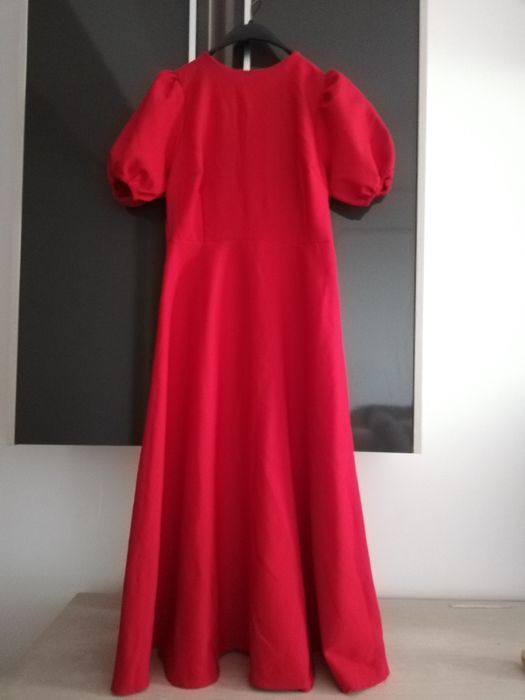 Rochie de culoare roșie