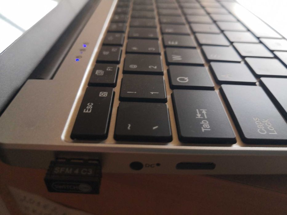 Нов на 1 ден Лаптоп Intel Core i7-6500U 16GB RAM 1TB 2,8Ghz Windows 11