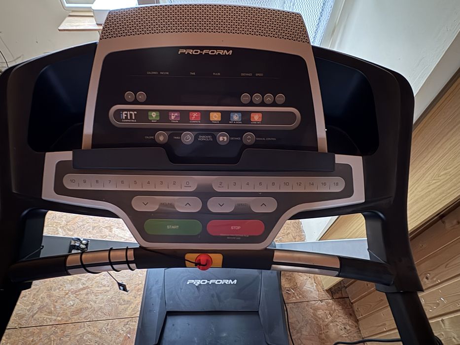 Banda de alergare proform perfomance 750