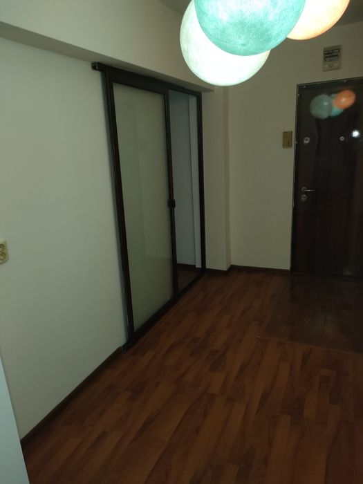 Închiriez garsoniera