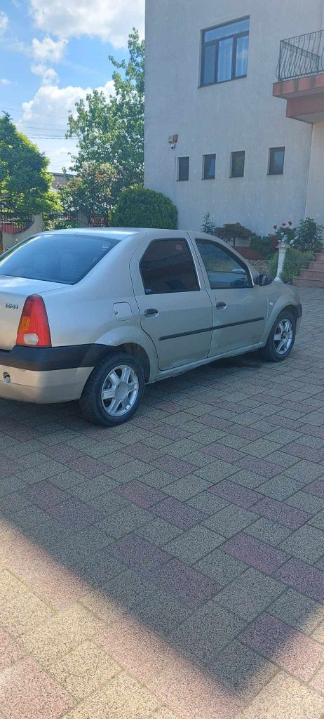 Vand dacia logan 1.6 benzina masina e full