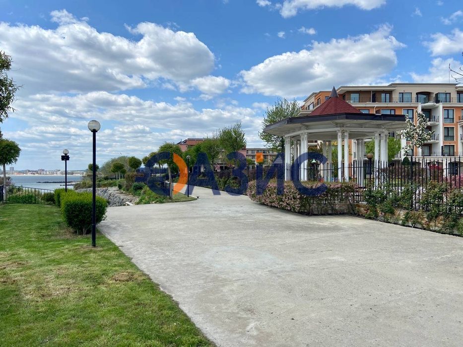 Студио на първа линия море," премиер Форт Бийч", Свети Влас, България,