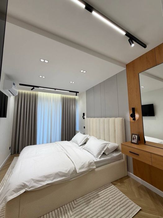 Дружба Жк "Камолон" 4/3/12 82кв.м евро ремонт срочно