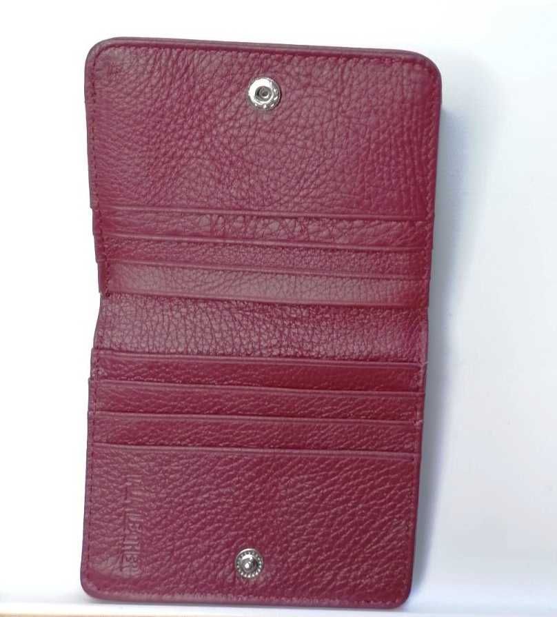 Компактно дамско портмоне с френски джоб от естествена кожа