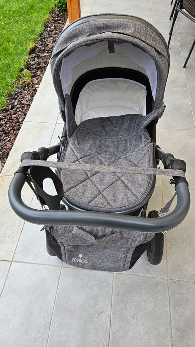 Vand carucior Venicci 3 in 1
