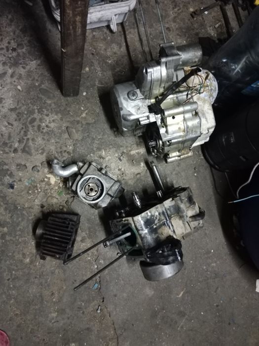 Vând piese atv 125cc