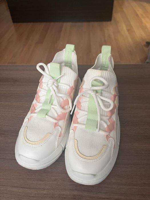 Дамски маратонки