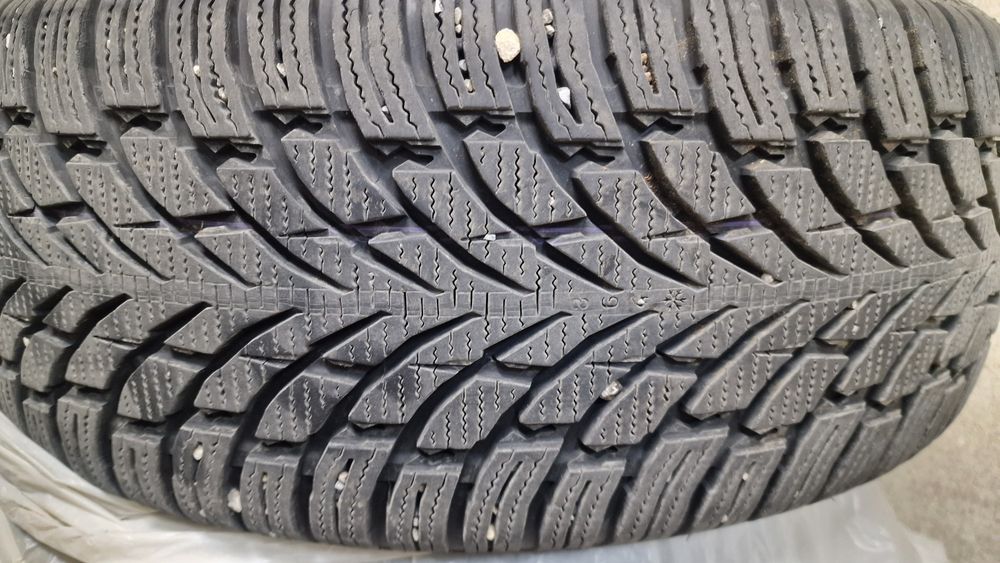 Зимни гуми Nokian Tyres WR SUV4, 215/55 R18