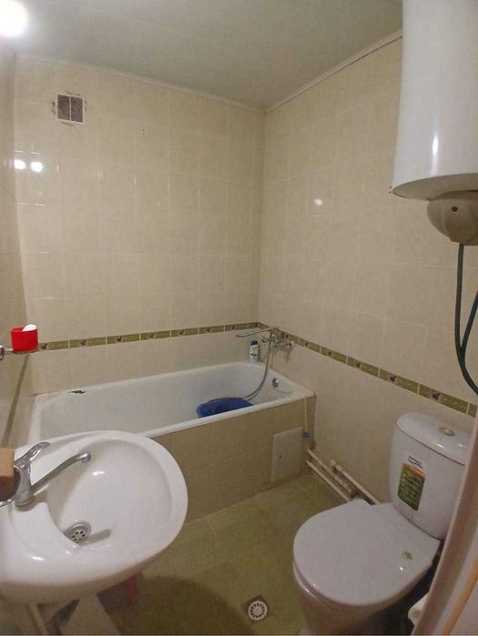 2чи каватда жойлашган 2хонали квартира сотилади