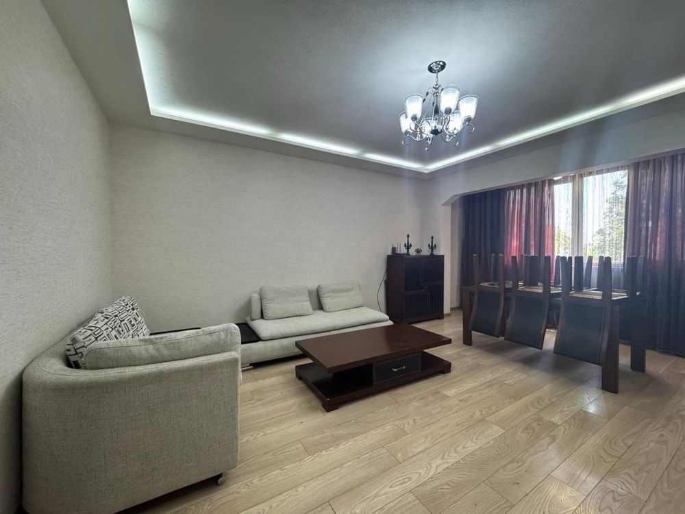 Шайхантахурский район. Продается 3х ком квартира. Лабзак. Парк Анхор