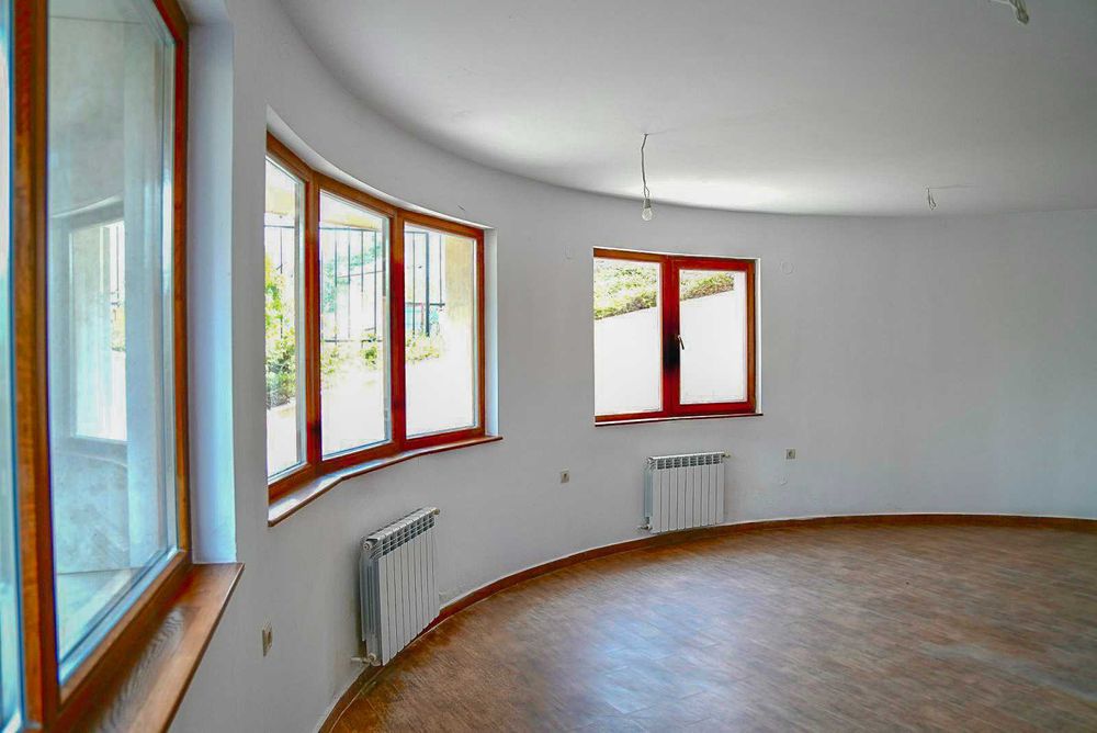 Продава луксозна сграда в ж. кв. Симеоново