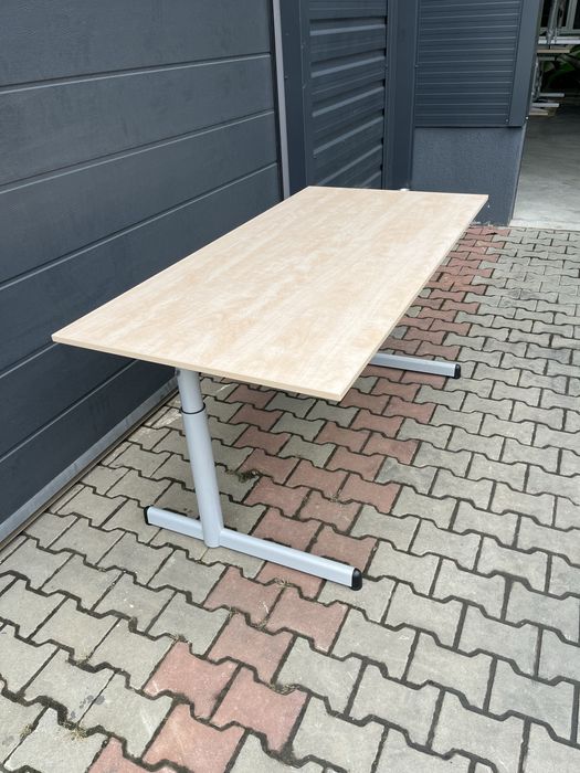 Masă birou – blat 160 × 80 cm – Preț 250 lei