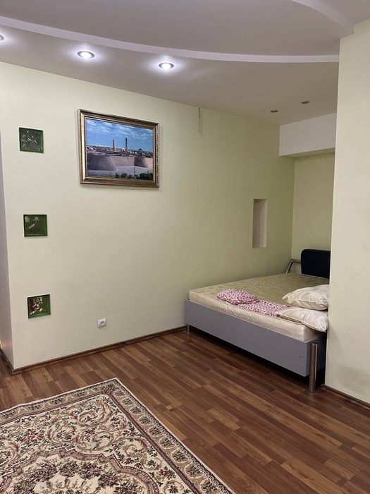Продаётся 1 комнатнаяквартира ремонт Ц-4 м.Абдулла Кадырий