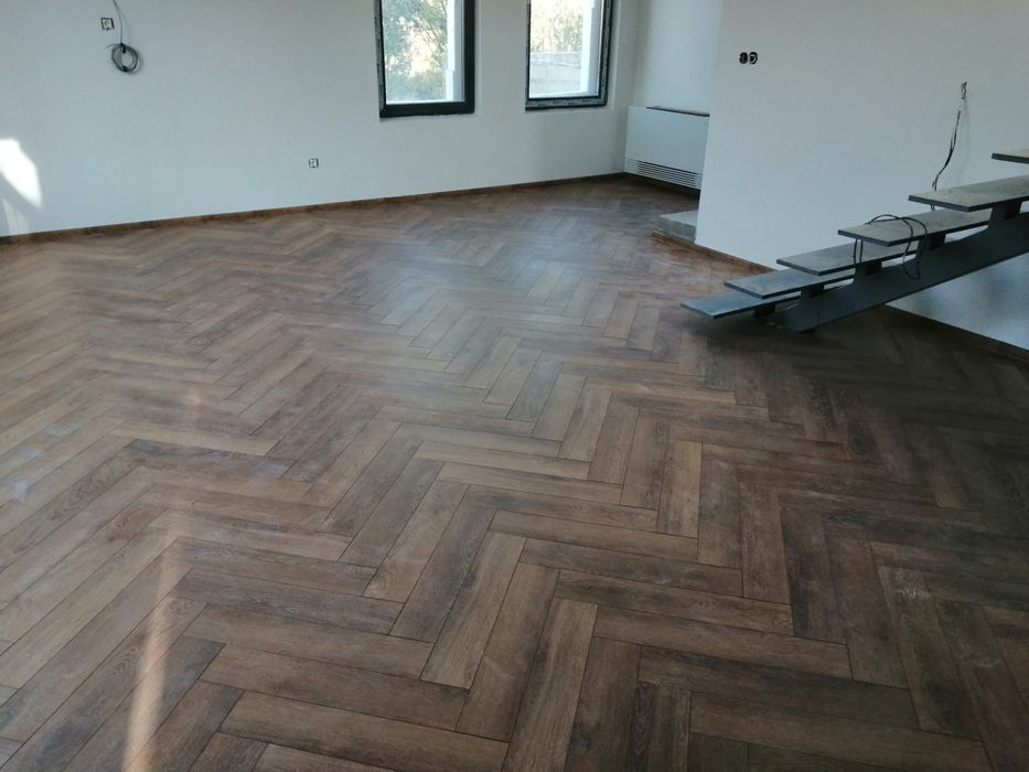 Полагане на ламиниран паркет и подови настилки