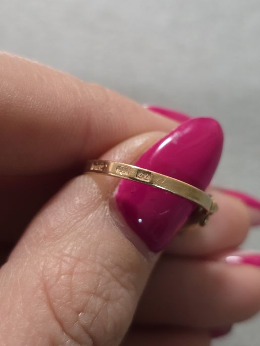 Руски златен пръстен с рубин