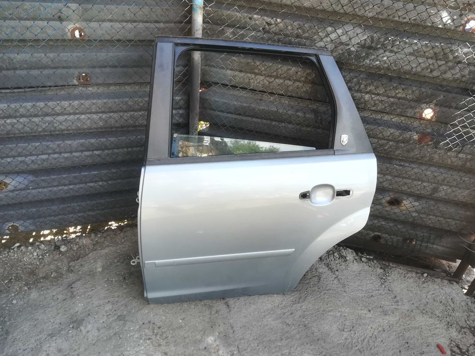 Врати Ford Focus MK2 Форд Фокус МК2 ( врата лява дясна )