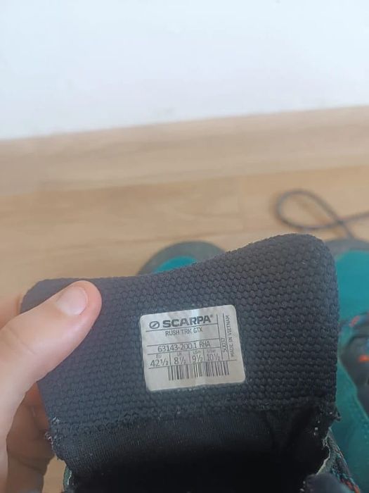 Bocanci de munte 3 sezoane Scarpa Rush TRK Gtx Black Friday la jumate