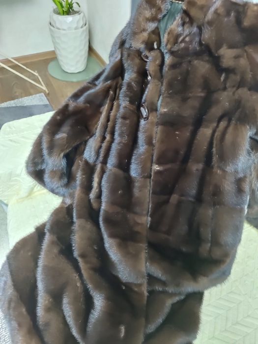 Продам норковую шубу