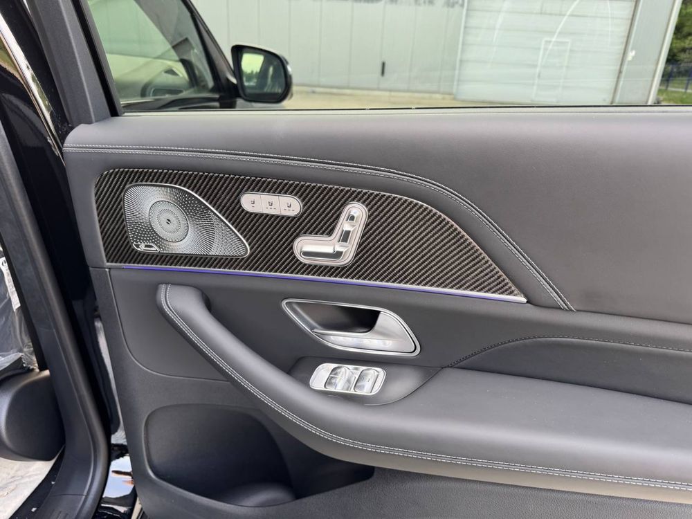 Mercedes-Benz GLS 580 год 2025