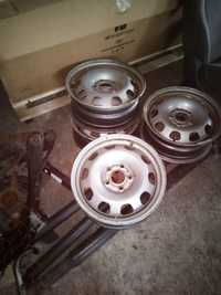 Set jante janta tabla pe 16 Dacia Duster