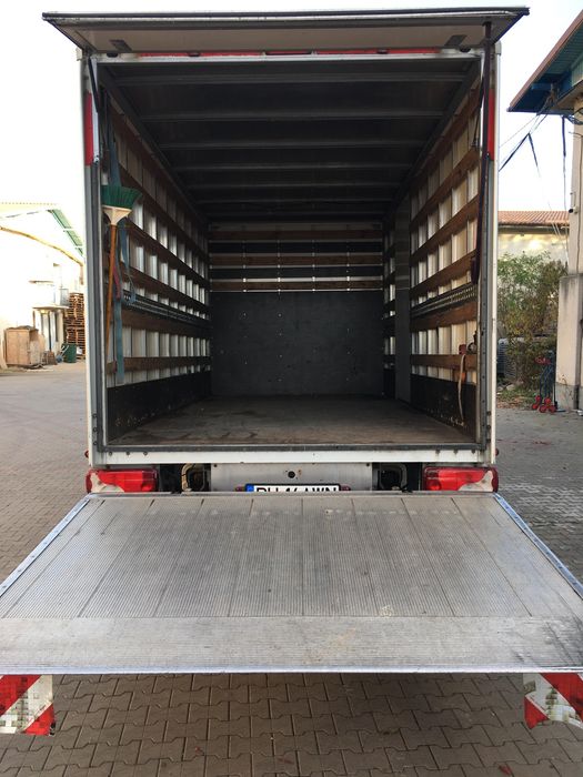 Vand mercedes benz sprinter cu lift