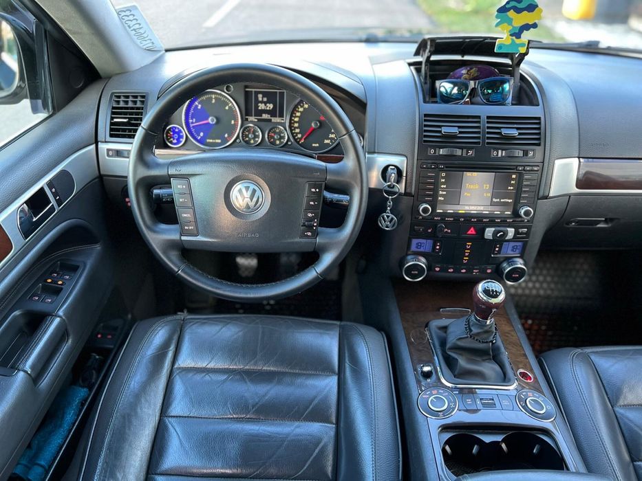 Vand touareg 3.0 manual pe perne