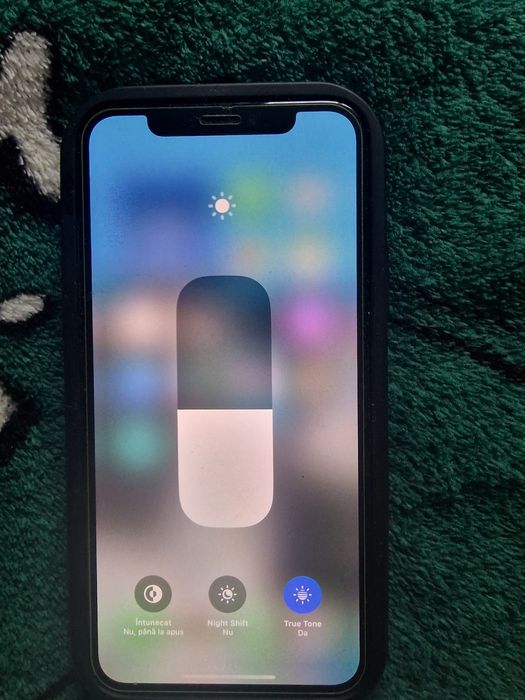 Vând iPhone 11 pro