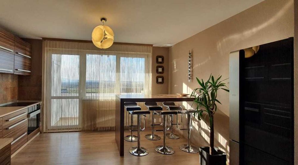 Închiriez apartament 2 camere, 60mp